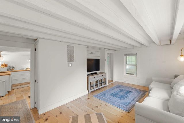 397 COUNTRY BROOK RD, Toms Brook, VA 22660