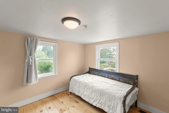 397 COUNTRY BROOK RD, Toms Brook, VA 22660