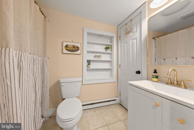397 COUNTRY BROOK RD, Toms Brook, VA 22660