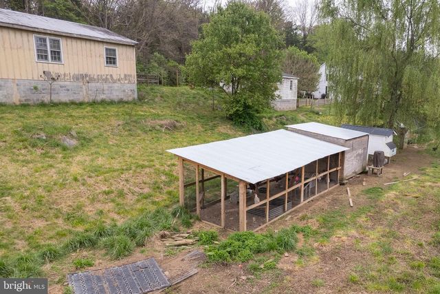 397 COUNTRY BROOK RD, Toms Brook, VA 22660