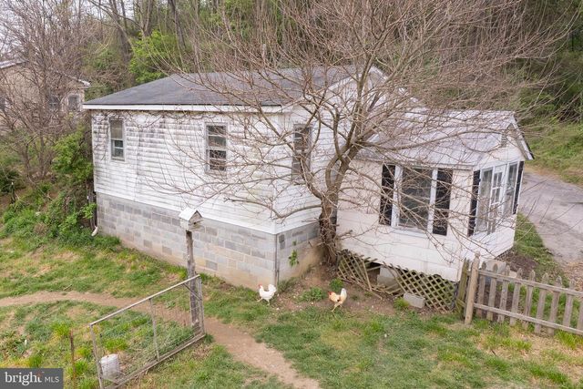 397 COUNTRY BROOK RD, Toms Brook, VA 22660
