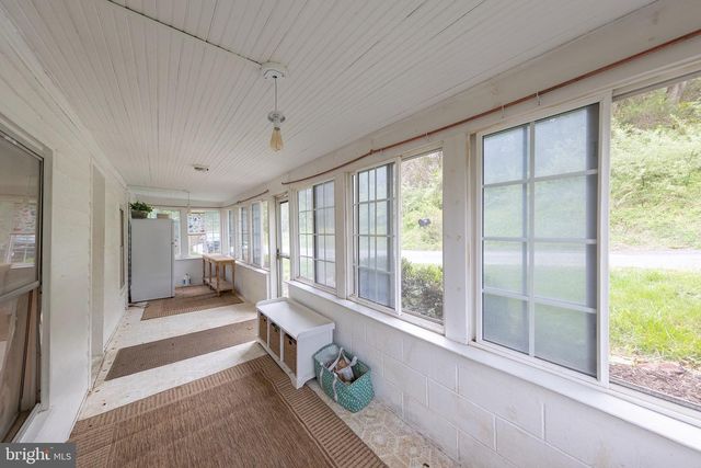 397 COUNTRY BROOK RD, Toms Brook, VA 22660