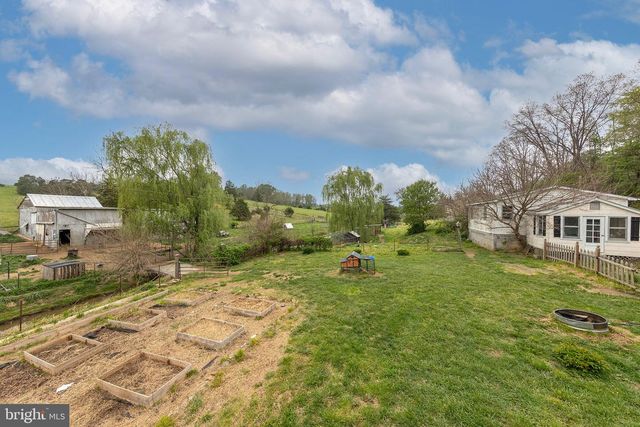397 COUNTRY BROOK RD, Toms Brook, VA 22660