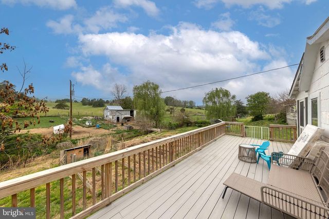 397 COUNTRY BROOK RD, Toms Brook, VA 22660