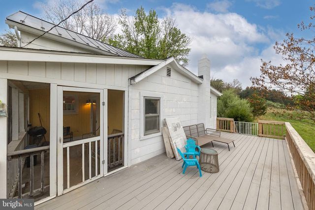 397 COUNTRY BROOK RD, Toms Brook, VA 22660
