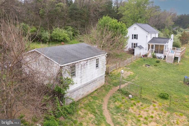 397 COUNTRY BROOK RD, Toms Brook, VA 22660