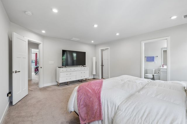 1420 Carderock Springs Dr, Gallatin, TN 37066