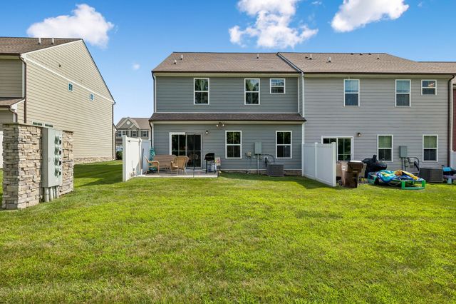 1420 Carderock Springs Dr, Gallatin, TN 37066