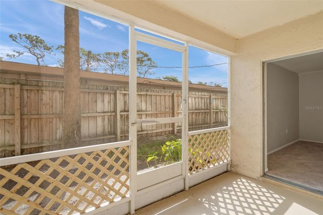 2121 WOOD STREET A103, Sarasota, FL 34237