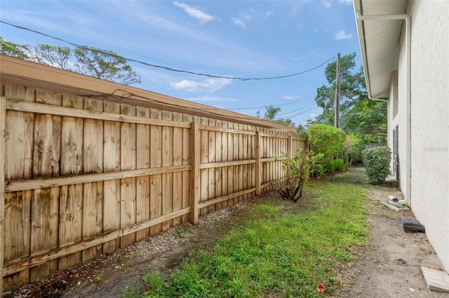 2121 WOOD STREET A103, Sarasota, FL 34237