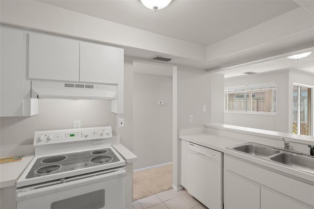 2121 WOOD STREET A103, Sarasota, FL 34237