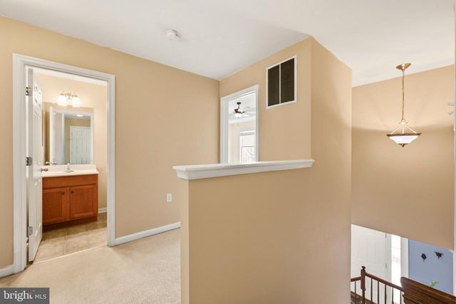 486 CALVERT CIR, Bunker Hill, WV 25413