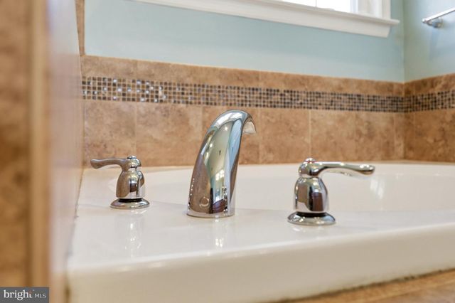 486 CALVERT CIR, Bunker Hill, WV 25413