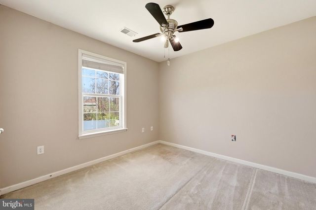 486 CALVERT CIR, Bunker Hill, WV 25413