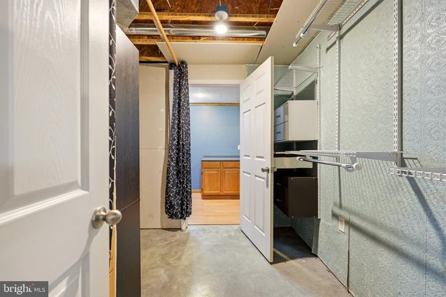 486 CALVERT CIR, Bunker Hill, WV 25413