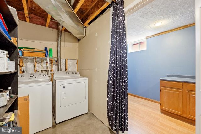 486 CALVERT CIR, Bunker Hill, WV 25413