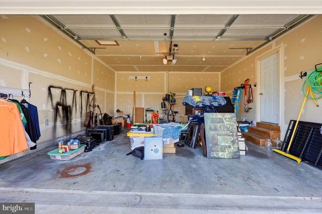 486 CALVERT CIR, Bunker Hill, WV 25413