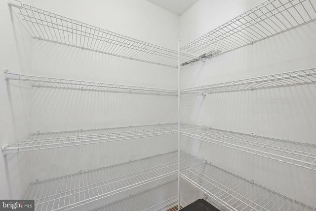 486 CALVERT CIR, Bunker Hill, WV 25413