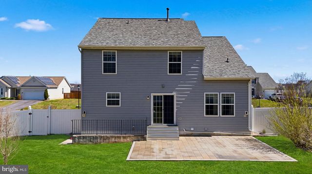 486 CALVERT CIR, Bunker Hill, WV 25413