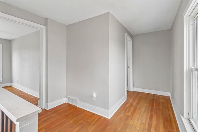 416 E 12th Street S, Newton, IA 50208