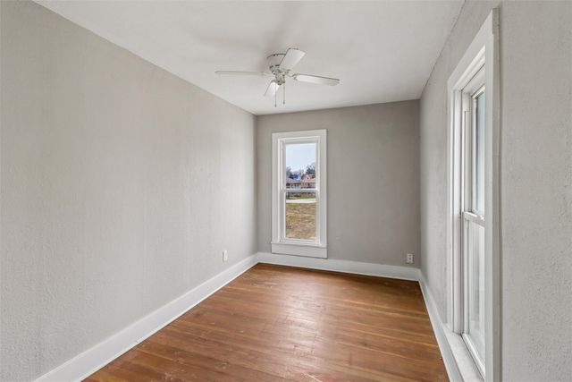 416 E 12th Street S, Newton, IA 50208