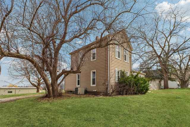 416 E 12th Street S, Newton, IA 50208