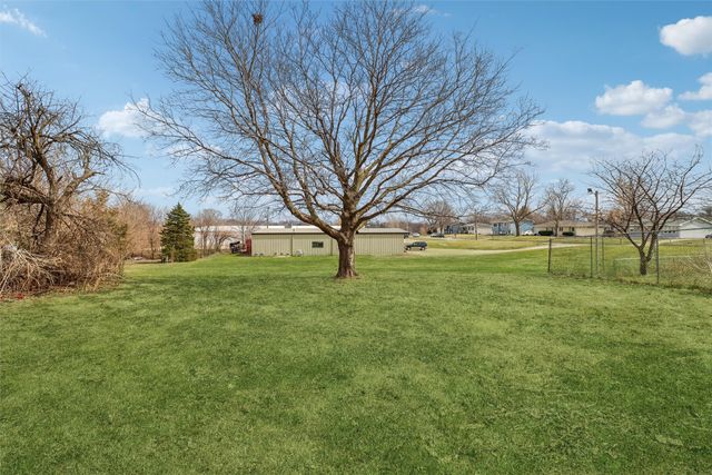 416 E 12th Street S, Newton, IA 50208