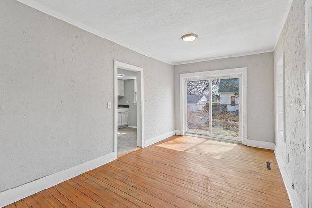 416 E 12th Street S, Newton, IA 50208