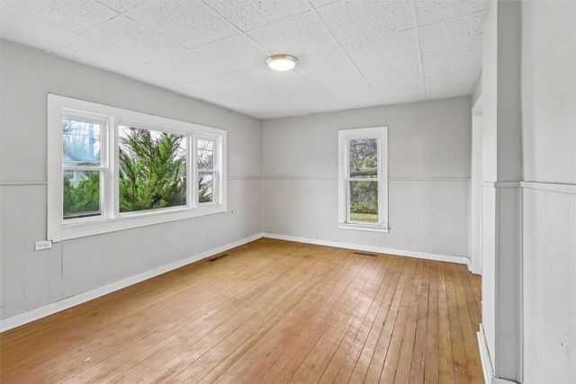 416 E 12th Street S, Newton, IA 50208