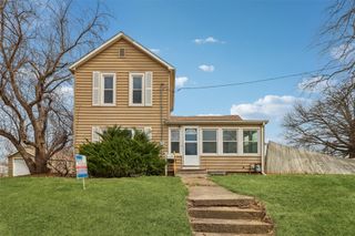 416 E 12th Street S, Newton, IA 50208