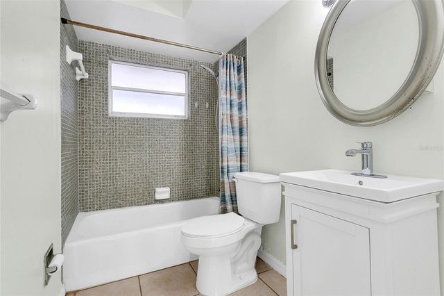 561 E ORANGE STREET, Altamonte Springs, FL 32701