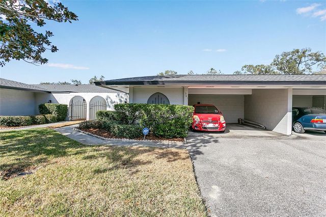 561 E ORANGE STREET, Altamonte Springs, FL 32701
