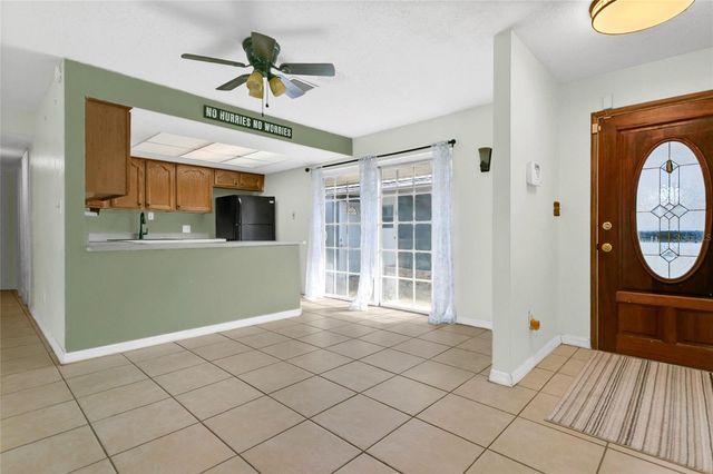 561 E ORANGE STREET, Altamonte Springs, FL 32701