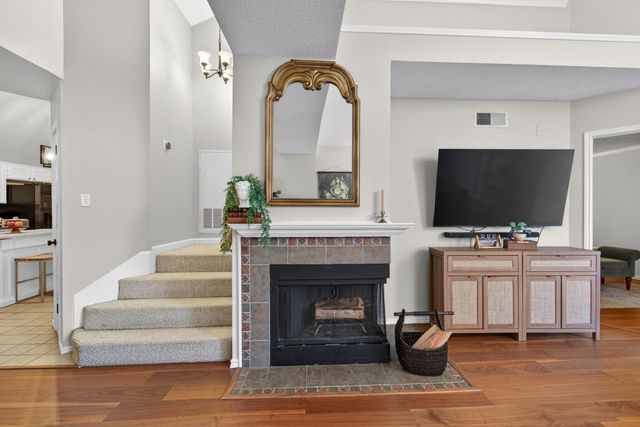 2941 Hunters Point Lane, Carrollton, TX 75007