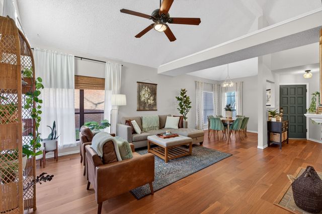 2941 Hunters Point Lane, Carrollton, TX 75007