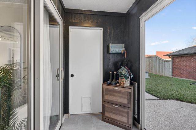 2941 Hunters Point Lane, Carrollton, TX 75007