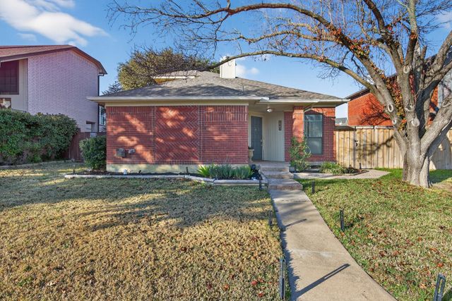 2941 Hunters Point Lane, Carrollton, TX 75007