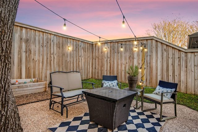 2941 Hunters Point Lane, Carrollton, TX 75007