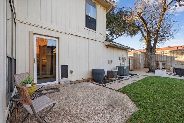 2941 Hunters Point Lane, Carrollton, TX 75007
