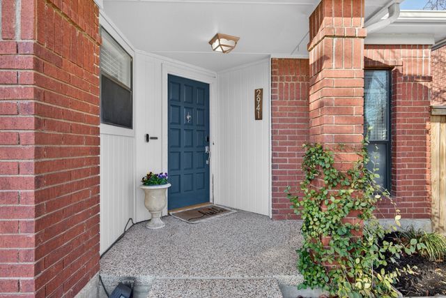 2941 Hunters Point Lane, Carrollton, TX 75007