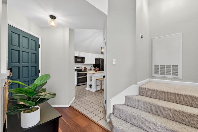 2941 Hunters Point Lane, Carrollton, TX 75007