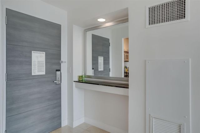 2670 E SUNRISE Boulevard 322, Fort Lauderdale, FL 33304