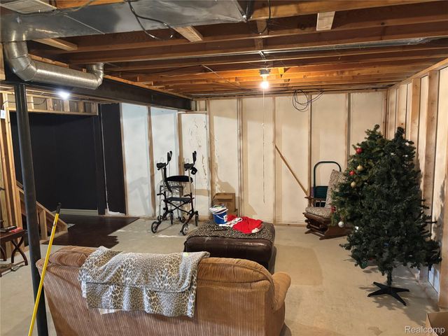 334 Fairgrove Street, Romeo Village, MI 48065