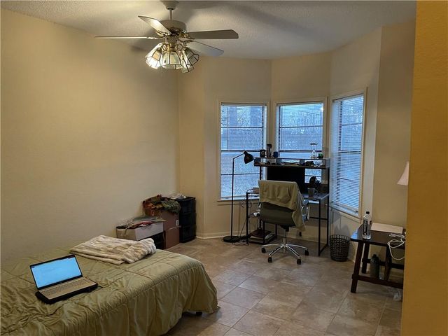 915 W 23rd ST 102, Austin, TX 78705