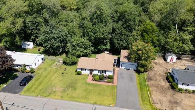 20 Ledgewood Dr, Burlington, MA 01803