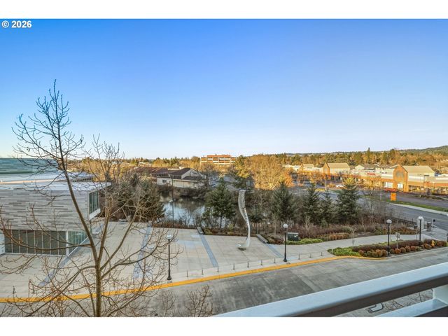 12600 Sw CRESCENT St 408, Beaverton, OR 97005