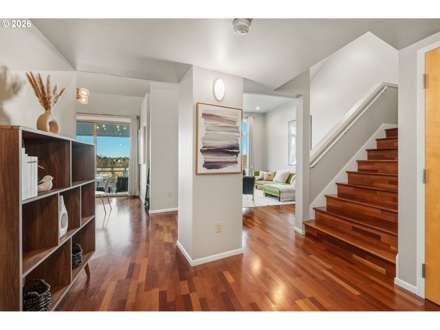 12600 Sw CRESCENT St 408, Beaverton, OR 97005