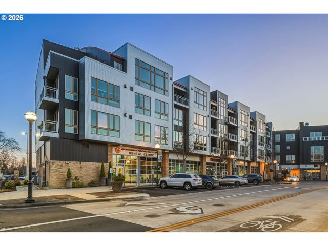 12600 Sw CRESCENT St 408, Beaverton, OR 97005