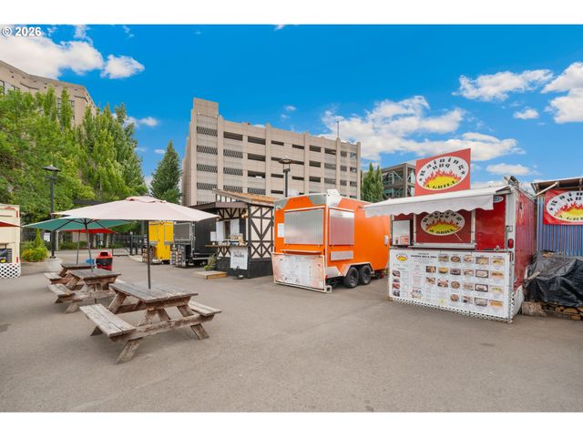 12600 Sw CRESCENT St 408, Beaverton, OR 97005