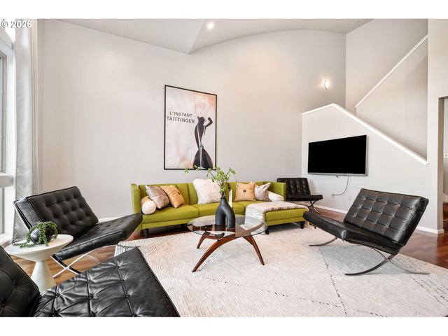 12600 Sw CRESCENT St 408, Beaverton, OR 97005